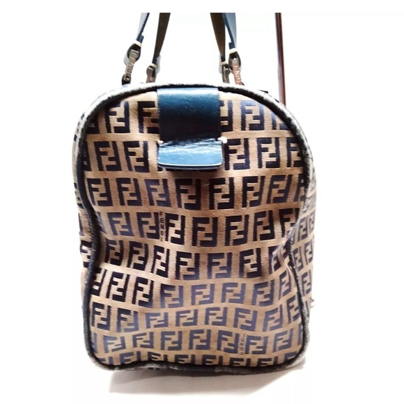 Large Fendi Boston bag - Picture 3 of 8